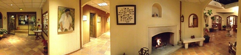 Mas De Vence - Hotel-Restaurant Bagian luar foto